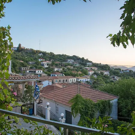 Metaxas House * Mikros Gialos