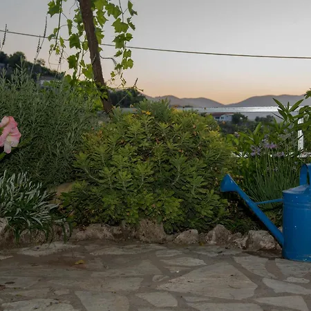 Feriehus Metaxas House Mikros Gialos